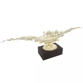 Скульптура из бивня мамонта "Великий Шелковый Путь"