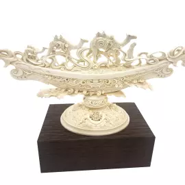 Скульптура из бивня мамонта "Великий Шелковый Путь"