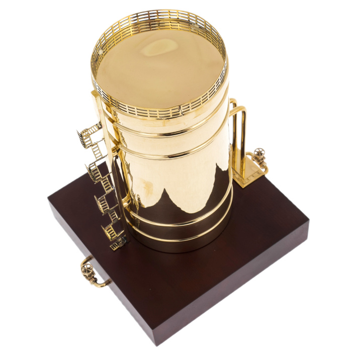 Packaging for alcohol "Oil barrel"