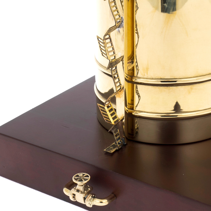 Packaging for alcohol "Oil barrel"