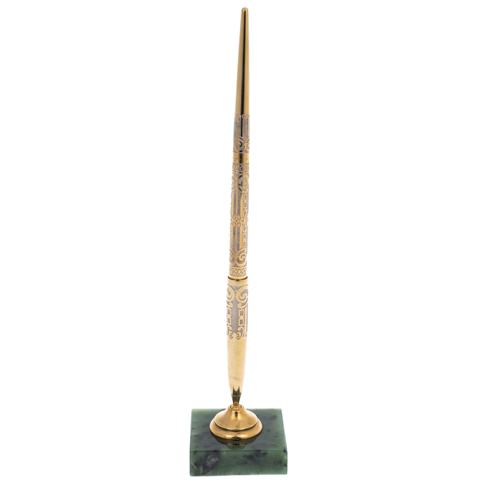 The "Status" pen on a jade stand, Zlatoust