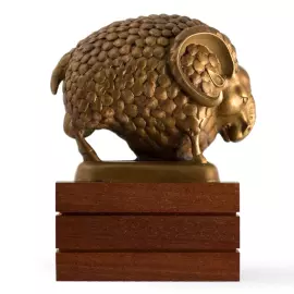 Авторская миниатюра из бронзы "Вожак"