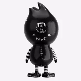 Коллекционная фигура "TUD x Harif Guzman" L