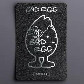 Коллекционная фигура "BadEGG" черная