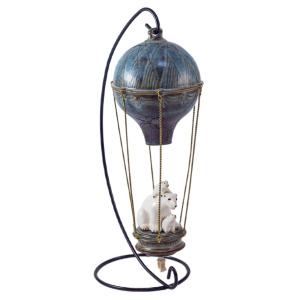 Елочная игрушка из фарфора "Воздушный шар. Белые Медведи"