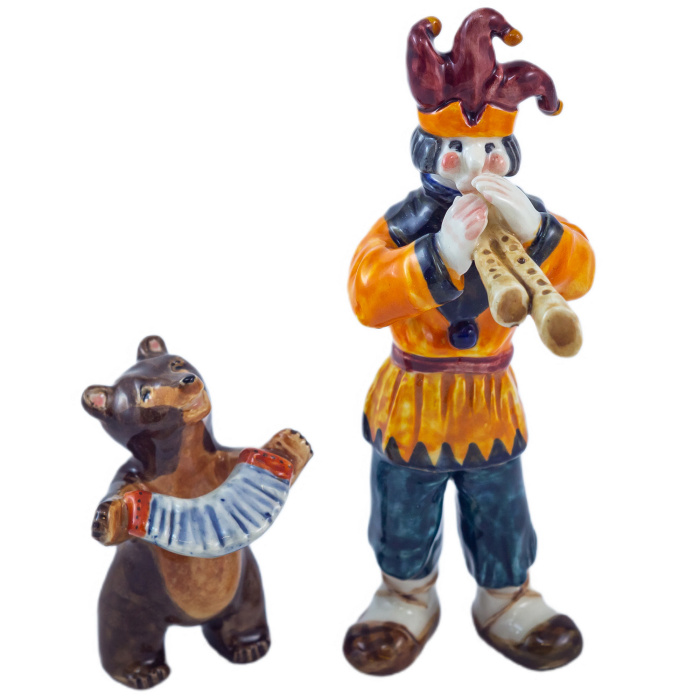 Фигурки из фарфора "Скоморох и мишка"