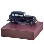 The figure of a retro replica of the GAZ M-1 porcelain car is blue