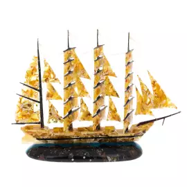 Корабль из янтаря "Барк"