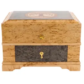 Шкатулка-ларец из карельской березы "Древо"