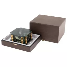 Светильник-подставка из нефрита "Колоны" с пультом ДУ, Златоуст