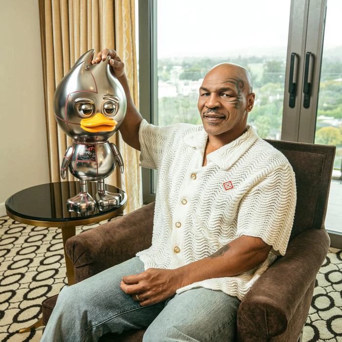 Коллекционная фигура "The Ugly Duck х Mike Tyson"