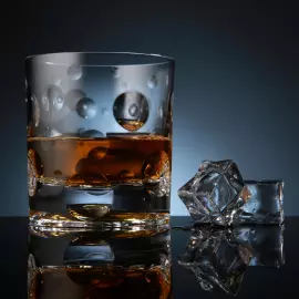 Rotating whiskey glass "Shtox 009"