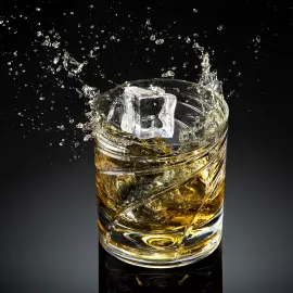 Вращающийся стакан для виски "Shtox 002"