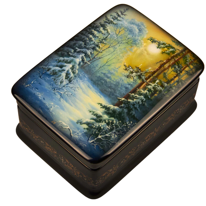 Casket "Winter Day" by Mitusov, Fedoskino
