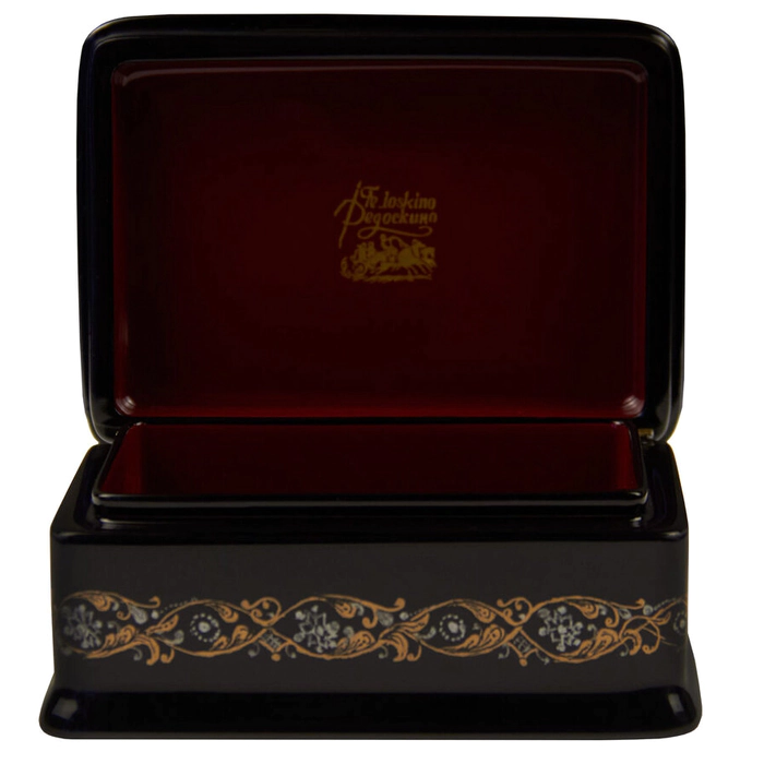 Casket "Winter Day" by Mitusov, Fedoskino