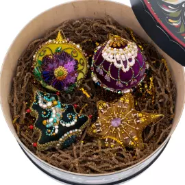 Set of 4 Christmas Tree toys in a blue gift box