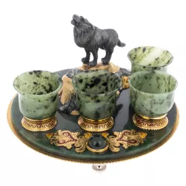 Набор для водки из нефрита "Зверь" на 4 персоны, Златоуст