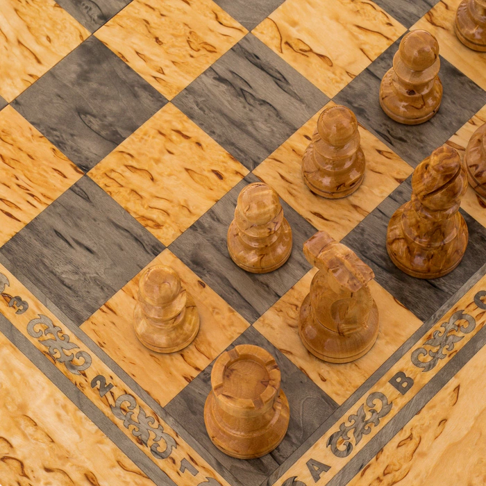 Karelian birch chess set "Classics"