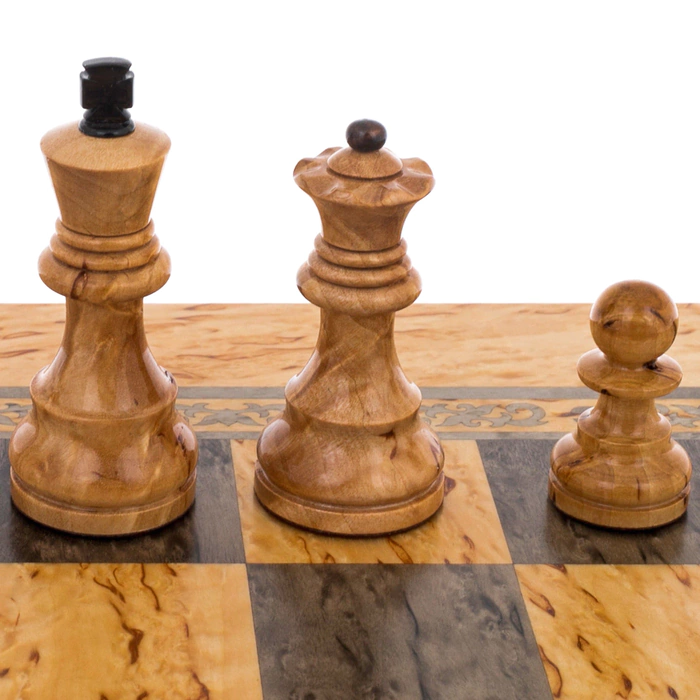 Karelian birch chess set "Classics"
