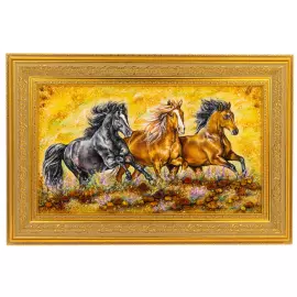 Картина из янтаря "Кони"