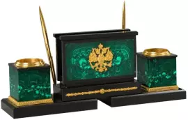 Настольный набор руководителя из малахита и долерита "Канцлер"