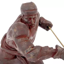 Скульптура из бронзы "Александр Овечкин №8" на мраморной подставке