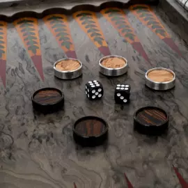 Нарды из тонированной карельской березы "Тигр" средние