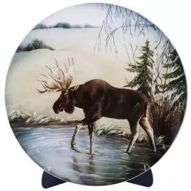 Блюдо декоративное фарфоровое "Царь леса. Лось"