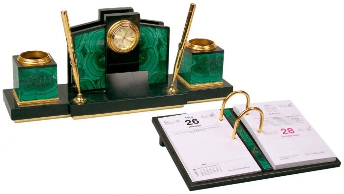 Настольный набор из малахита и долерита "Дипломат"