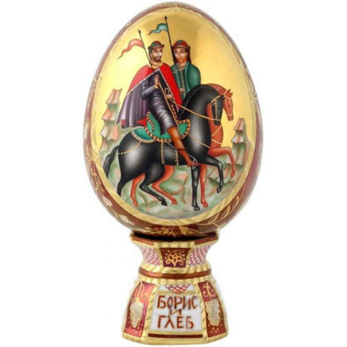 Фарфоровое яйцо на подставке "Борис и Глеб"