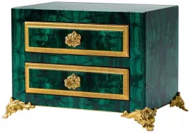 Малахитовый комод