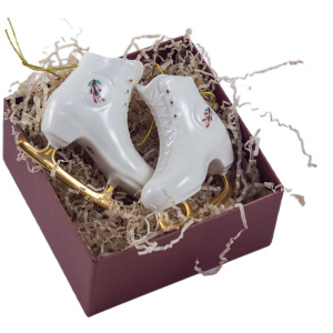 Набор елочных игрушек из фарфора "Пара коньков"