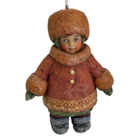 Коллекционная елочная ватная игрушка "Аленка в кубанке" из коллекции "Русский север"