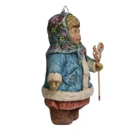 Коллекционная елочная ватная игрушка "Викуля с леденцом" из коллекции "Русский север"