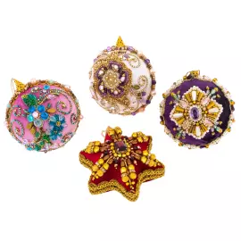 Set of 4 Christmas Tree toys in a red gift box