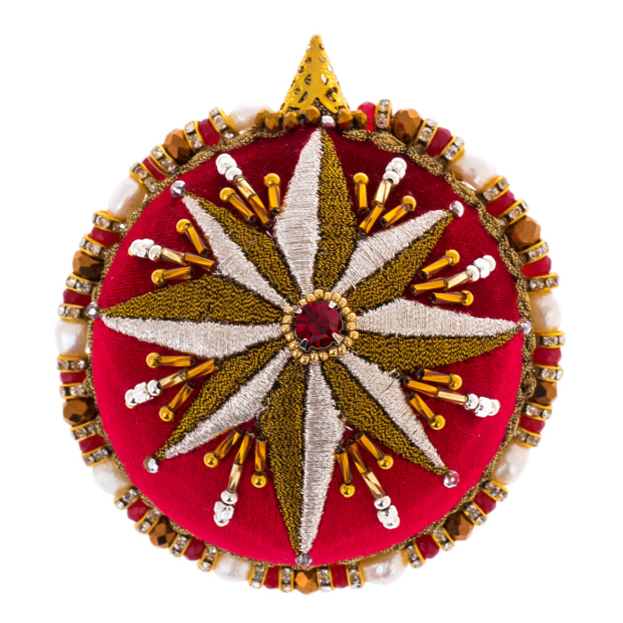 Набор из 5 елочных игрушек в подарочной красной коробке