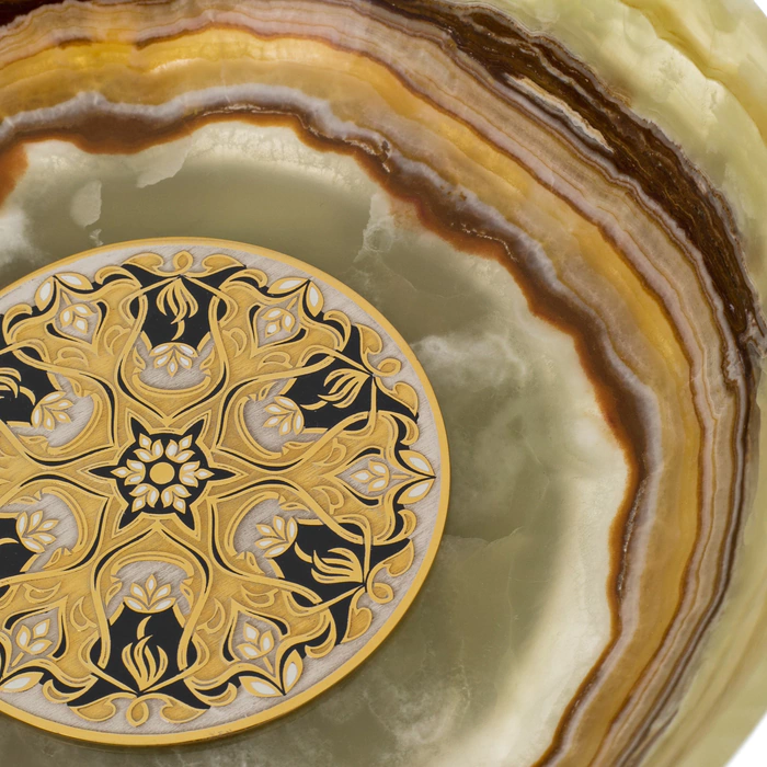 Vase of onyx "Grace" Zlatoust