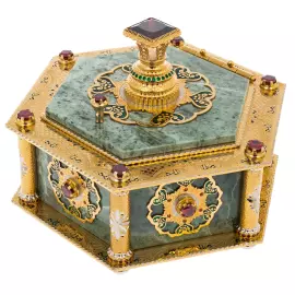 Ларец из нефрита "Восток" с фианитом, Златоуст