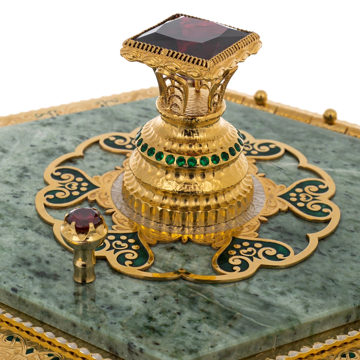 Chest of jade "Vostok" with cubic zirconia, Zlatoust