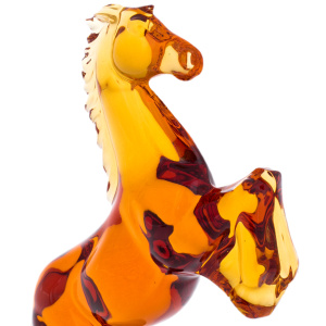 Скульптура из хрусталя "Лошадь на дыбах" янтарная