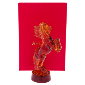 Скульптура из хрусталя "Лошадь на дыбах" янтарная