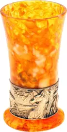 Стопка для водки из янтаря "Олени"