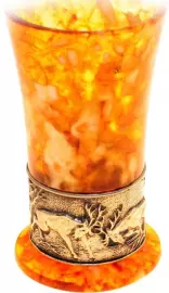 Стопка для водки из янтаря "Олени"