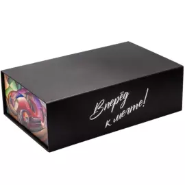 Декоративная статуэтка из светлого янтаря "Автомобиль"