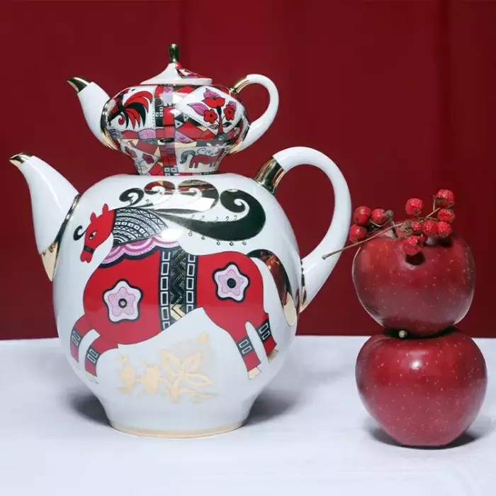 Чайник заварочный фарфоровый "Новгородский. Красный конь"
