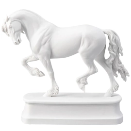 Скульптура фарфоровая "Конь Фризской породы" в подарочной упаковке