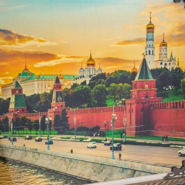 Картина на золоте "Кремлёвская набережная"