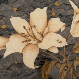 Шкатулка из тонированной карельской березы "Лилия"