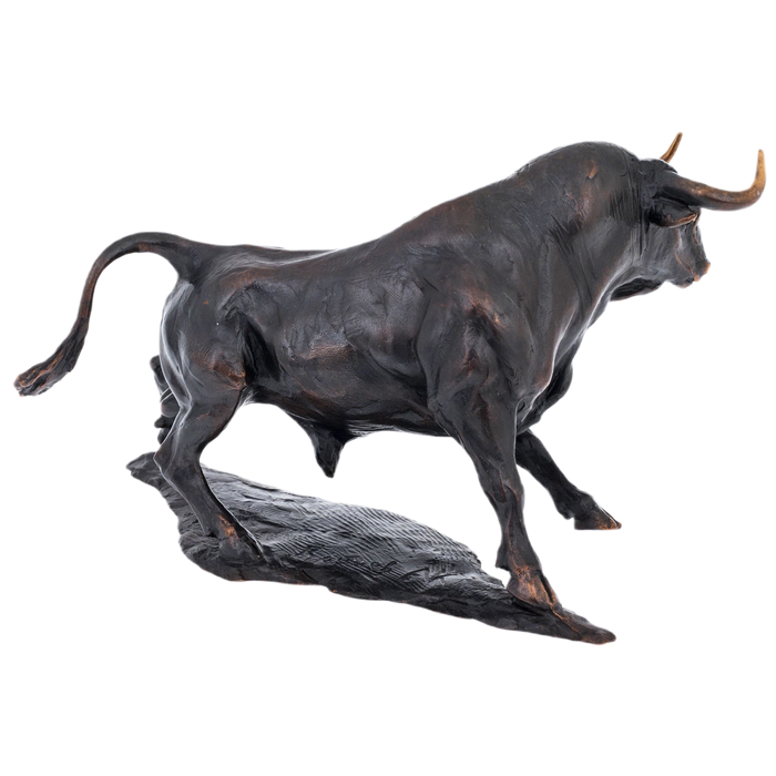 Bronze sculpture "Bull Attack"