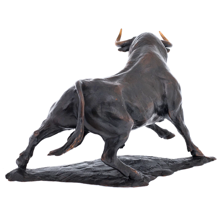 Bronze sculpture "Bull Attack"